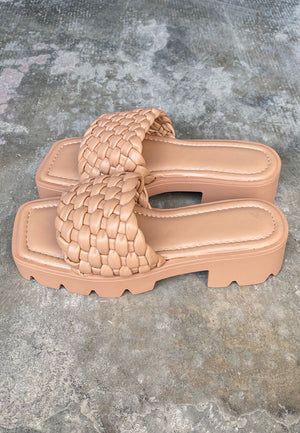 Tractor sandal